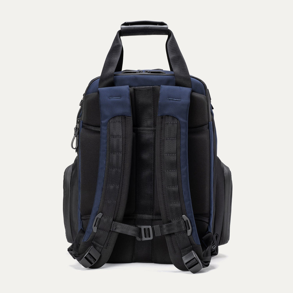 Altitude™ Medium Expandable Laptop Backpack 25-30L