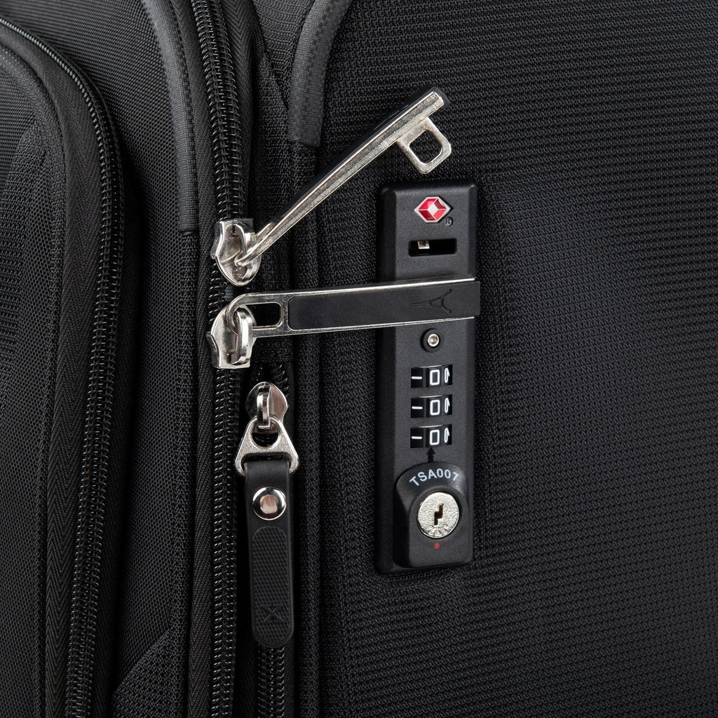 Maxlite® 5 International Carry-On Spinner