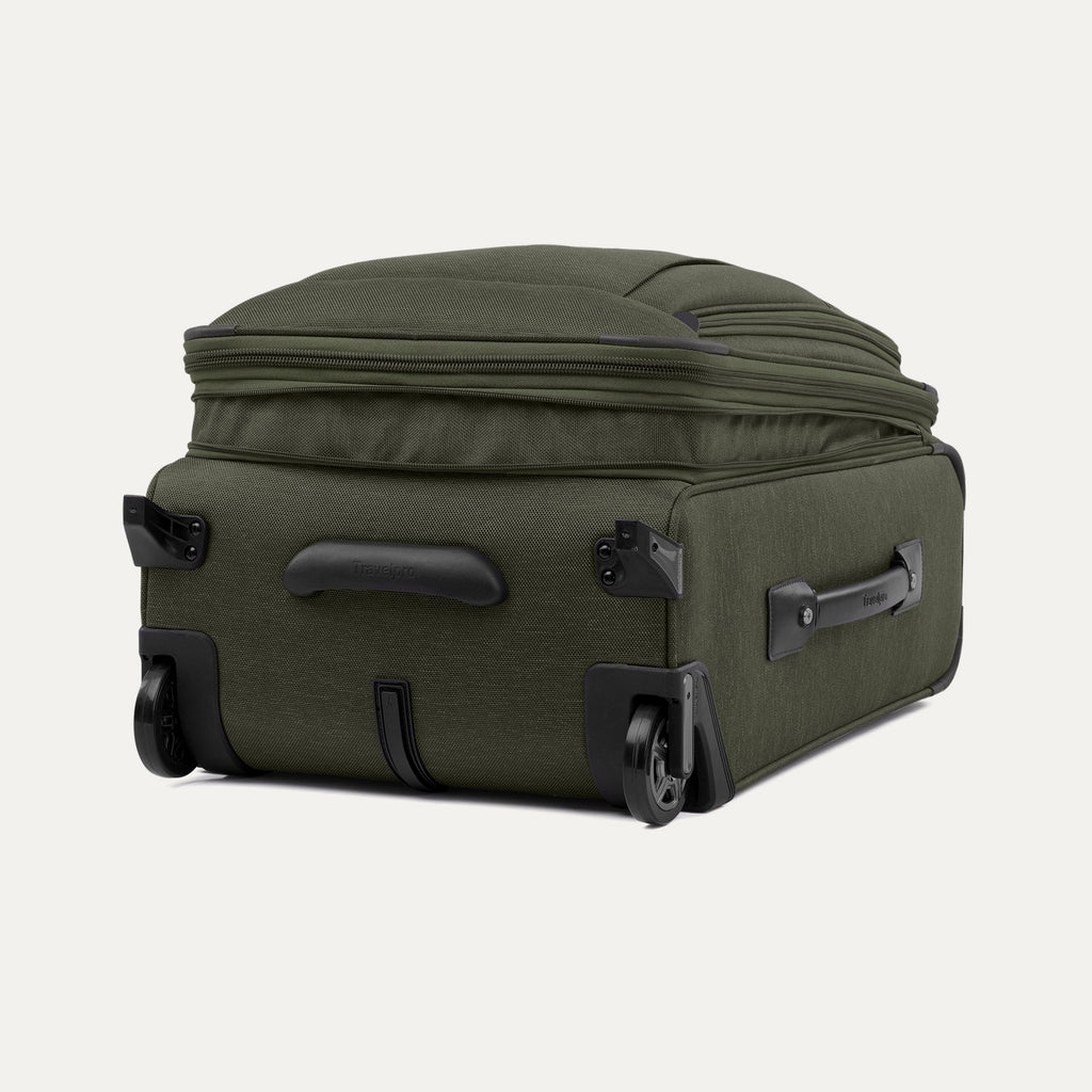 Platinum® Elite Carry-On Rollaboard®