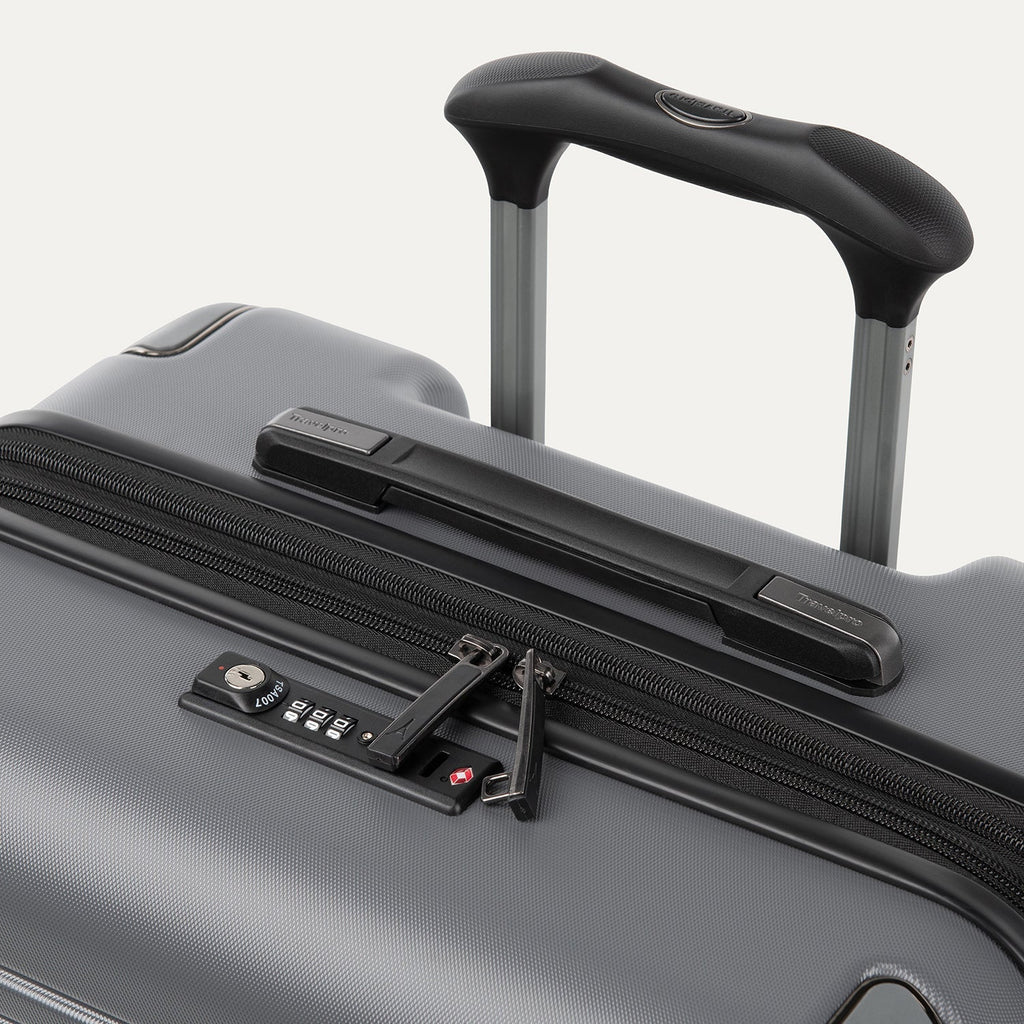Roundtrip® Medium Check-in Expandable Spinner