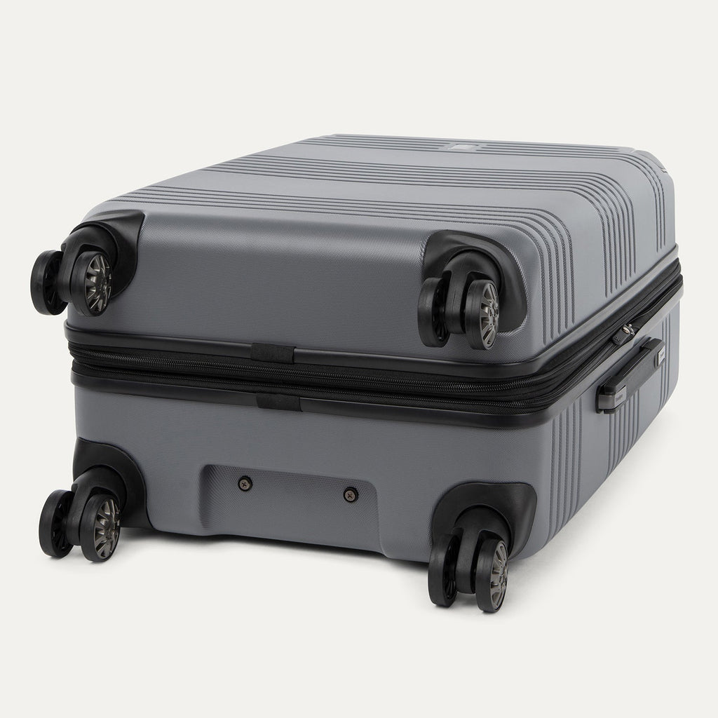 Roundtrip® Medium Check-in Expandable Spinner